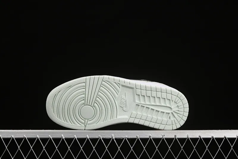 All categories Air Jordan Jordan series basketball shoes Air Jordan 1 Low Air Jordan 1 Low AJ1 Joe 1 low-top cultural and leisure sports sneakers CZ0776-300